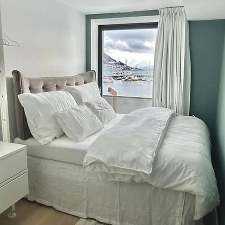 New In City With Sea View *